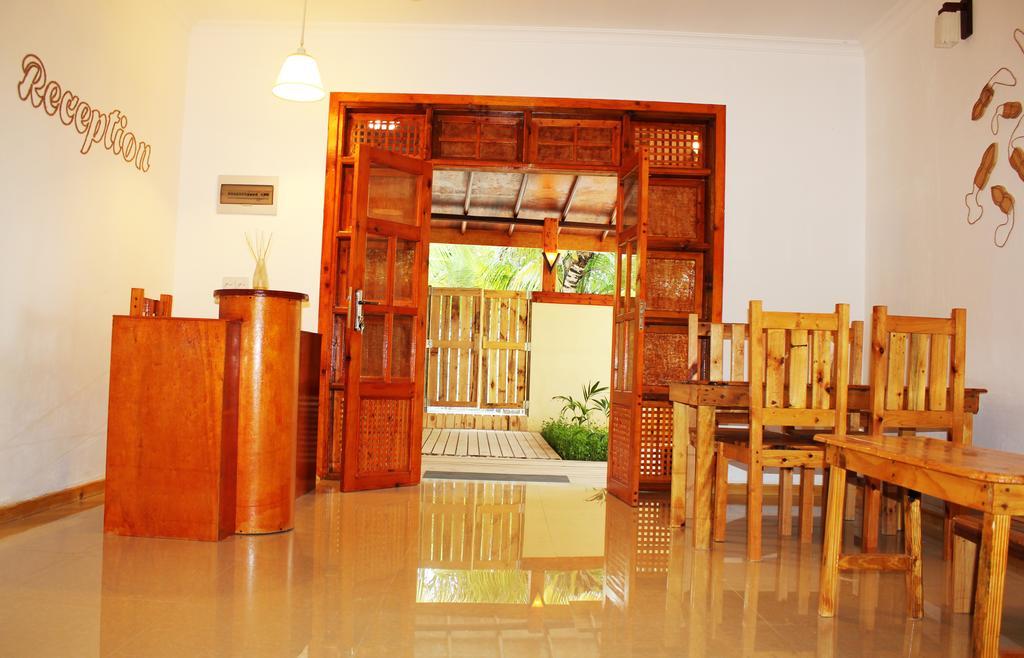 Kaafu Inn Guraidhoo Guraidhoo  Exterior foto
